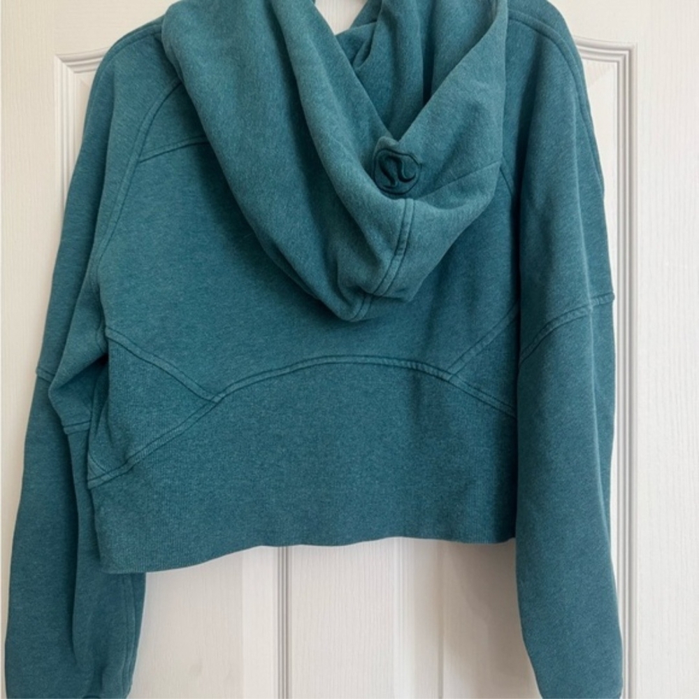 LULULEMON PULLOVER - image 2